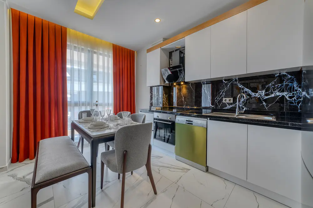 Fitted kitchen